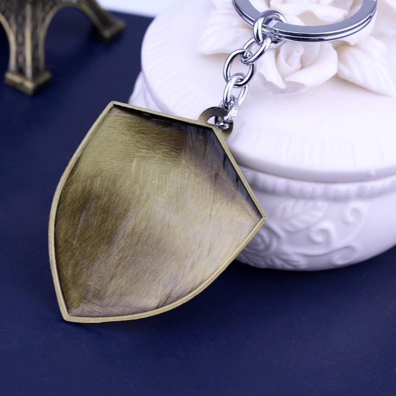 Legend of Zelda Metal Alloy Shield Keychain - nintendo-core