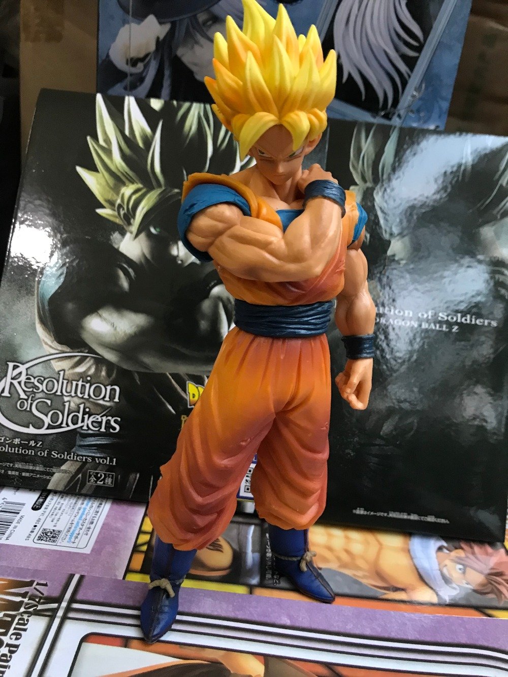 Goku Super Saiyan Figurine - nintendo-core
