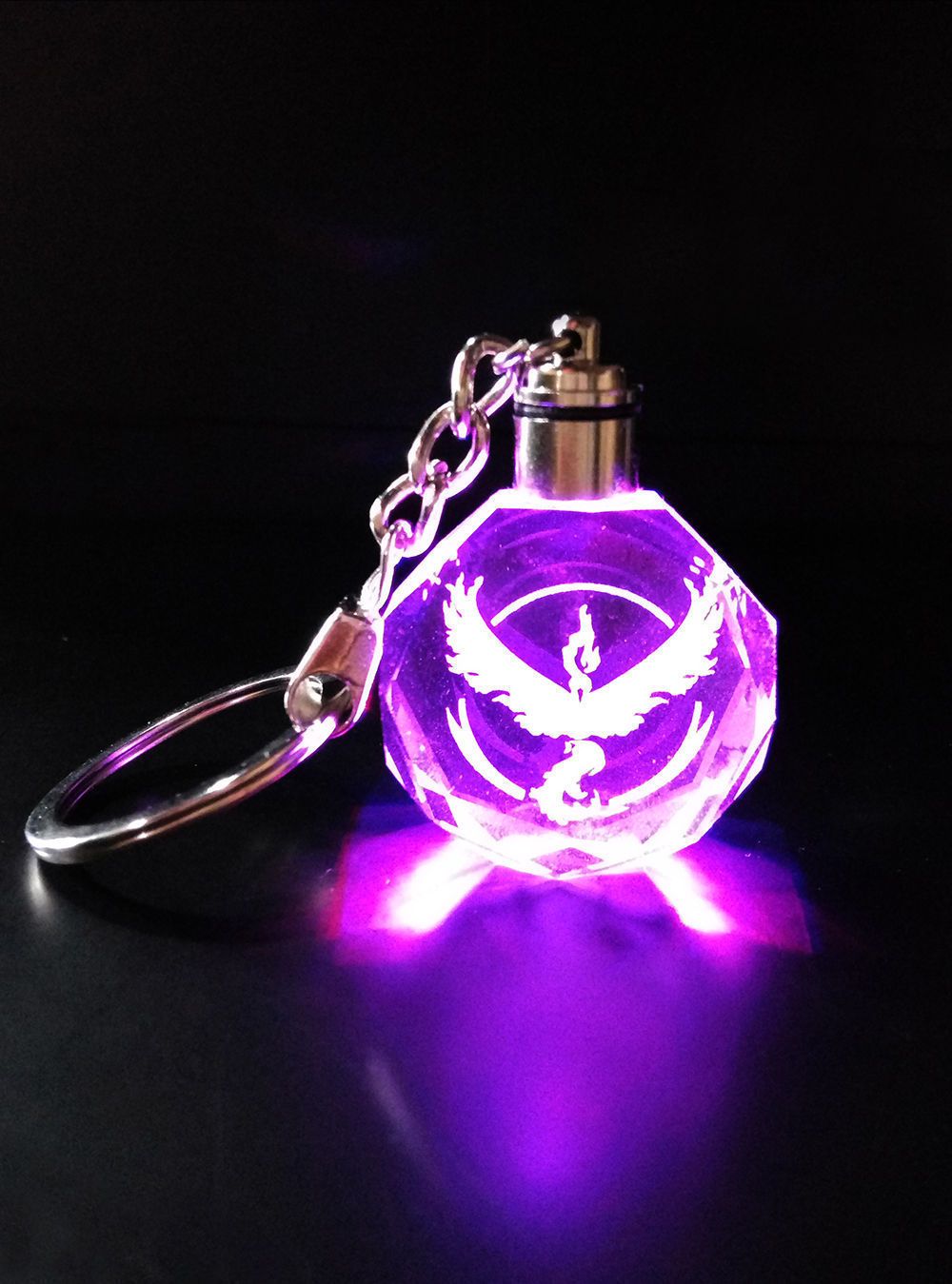 Pokemon Team Valor / Mystic / Instinct LED Keychain / Pendant - nintendo-core
